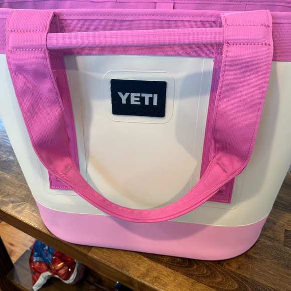 YETI CAMINO Pink and Cream Tote - Picture 2 of 3